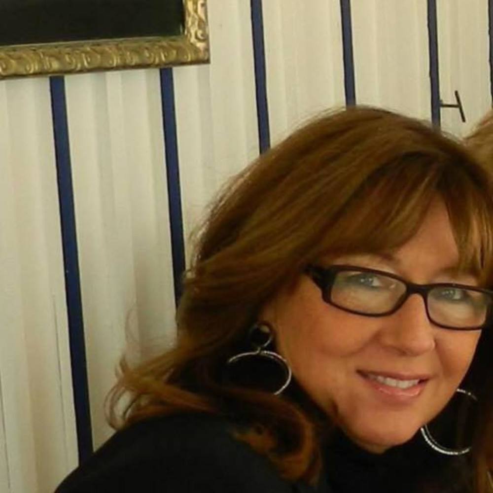 Meet your Posher, Deborah